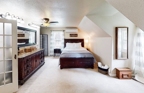 Blue River Cabin | Pair of dog-friendly cabins with outdoor areas, fireplace, foosball, & 2 W/Ds