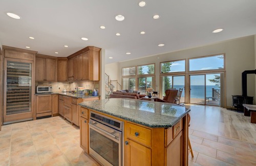 La Pointe House | Pair of homes along beautiful shores of Lake Superior! Pristine beach and views.