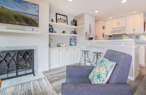 Pajaro Dunes Condo | Pajaro Dunes Resort: Affordable Condo Right On The Beach! No stairs to climb!