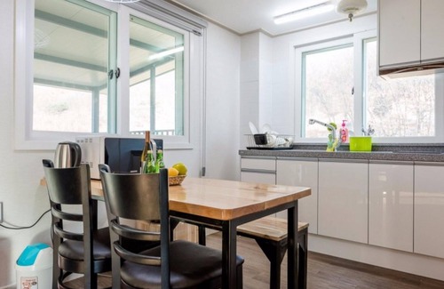 Paju House | Paju Dalbitgadeuk Pension
