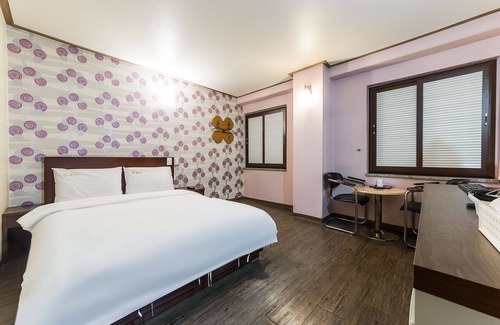 Paju Hotel | Paju Geumchon Equus