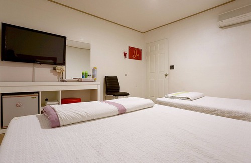 Paju Hotel | Paju Phillips