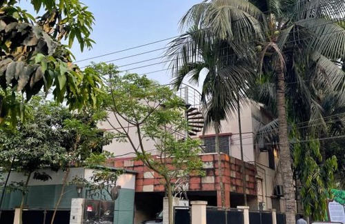 Dhaka Villa | Pakhir basha