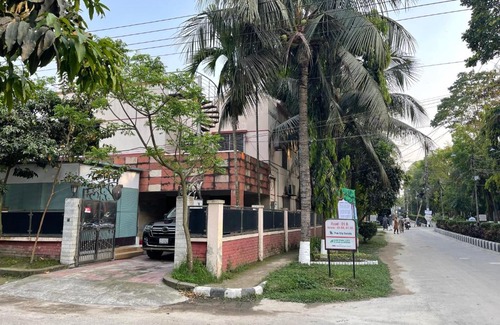 Dhaka Villa | Pakhir basha