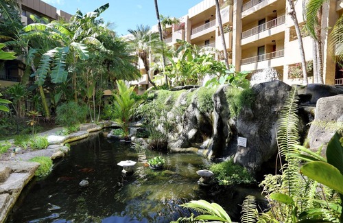 Honokowai Condo | Paki Maui 313: Cozy Condo at Oceanfront Resort w/Pool & Jacuzzi - Walk to Beach