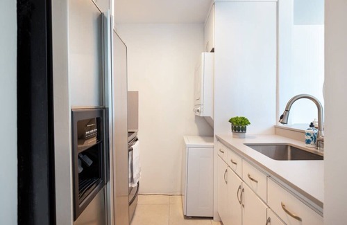 Isla Verde Apartment | Pal Mar | Beachfront 2 bed 2 bath apartment with a tropical feel