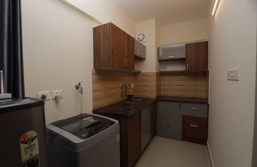 Nedumbassery Apartment | PAL SUITES ROOMS,n2min to the COCHIN INTERNATINAL AIRPORT NEDUMBASSERY