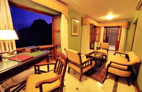 Mount Abu Hotel | Palace Hotel - Bikaner House