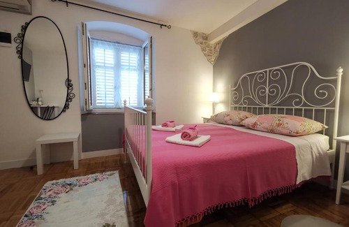 Old Town House | Palace Inn Rooms
