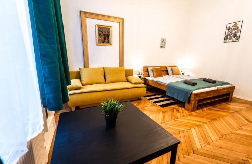 Palace District Apartment | Palace Quarter Suite