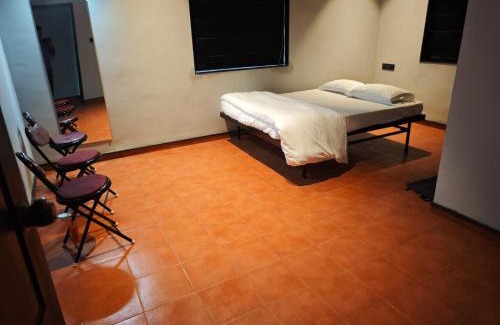 Akalkot Hotel | Palace View Lodge