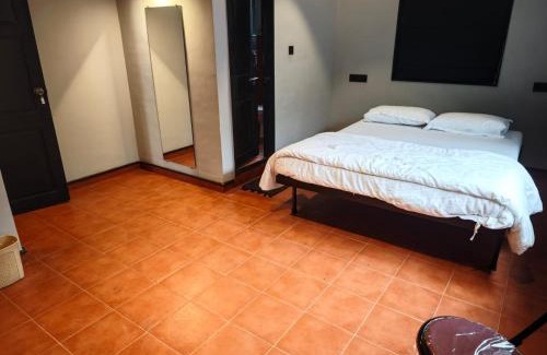 Akalkot Hotel | Palace View Lodge