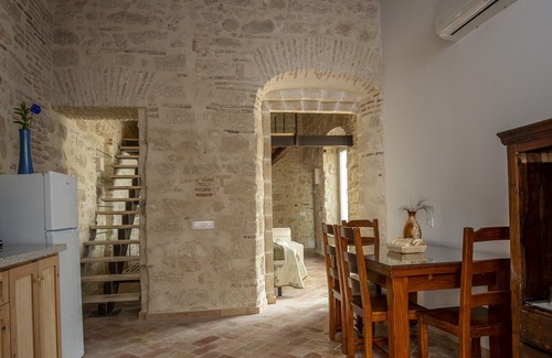 El Puerto de Santa Maria Apartment | Palacio La Cruz 2B - Studio Apartment, Sleeps 4