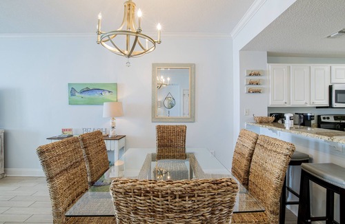 Ono Island Condo | Palacio Resort Gulf Front Condo! Walk To Dining And Shopping!