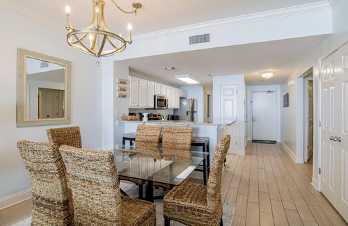Ono Island Condo | Palacio Resort Gulf Front Condo! Walk To Dining And Shopping!
