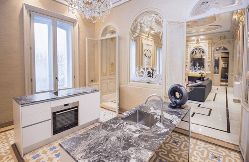 Alicante City Centre Apartment | Palacio Salvetti Suites