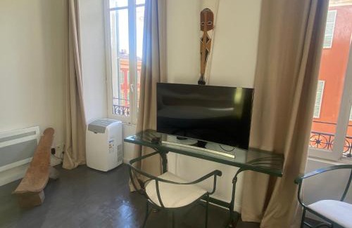 Jean-Medecin Apartment | Palais Gioffredo place Massena