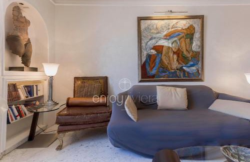 Cannes City Centre Apartment | Palais Miramar Suite Art Modern - Derniere étages Vue Mer - 75m de confort - En Face des Plages -WIFI - Clim