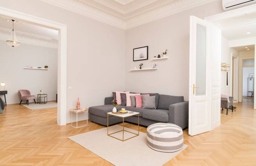 Alservorstadt Apartment | Palais Schottentor in Vienna