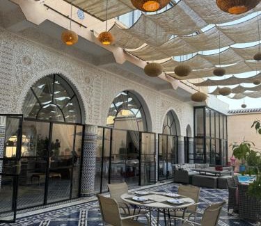 Quettanine House | Palais Shazam & SPA