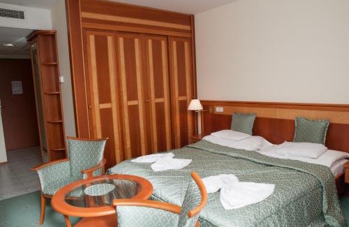 Heviz Apartment | Palast Wellness Appartement