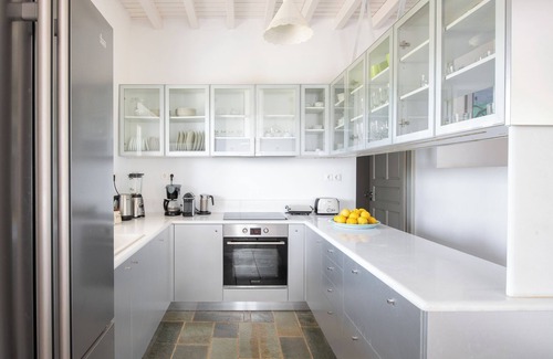 Paros Villa | Palatial Villa Steps from the Beach