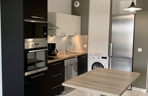 Palavas-les-Flots Apartment | PALAVAS village, Left bank, 5mn from the beach, near the center, 4 places, parking lot
