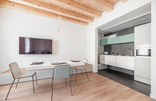 Padova Apartment | Palazzo '900 Design Flats - Il Pittore