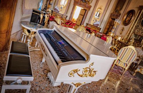 San Polo House | Palazzo Ca' Bernardo By Francesco Molon