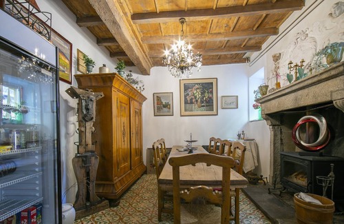 Croglio Apartment | Palazzo dei Ulivi - Suite Primavera, Purasca, Switzerland