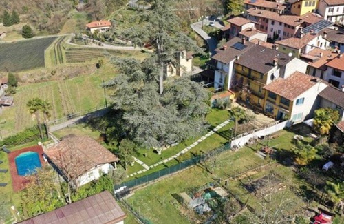 Croglio Apartment | Palazzo dei Ulivi - Suite Primavera, Purasca, Switzerland