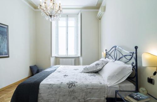 Como City Centre Apartment | Palazzo Garibaldi - MyHomeInComo