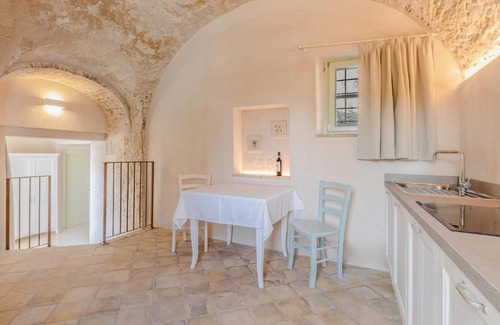 Gargagnago di Valpolicella House | Palazzo Montanari Art & Wine Luxury Apartments