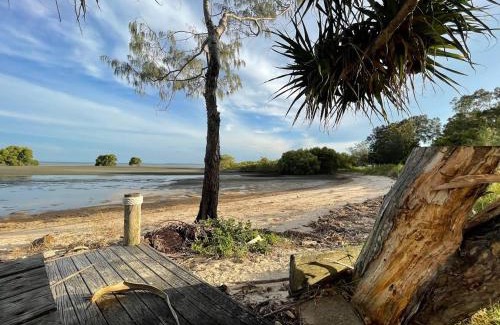 Beachmere House | Palazzo on the Beach - Beachmere