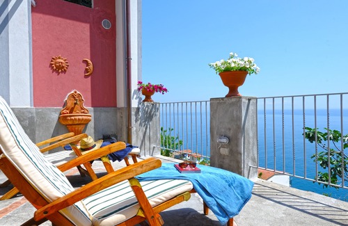 Praiano Villa | Palazzo Rocco - Villa Red Moon in Love - 1 Room - 1 bath - 4 person - Sea 500 mt