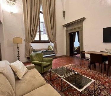 Santa Croce Apartment | Palazzo Roselli Cecconi Apartments