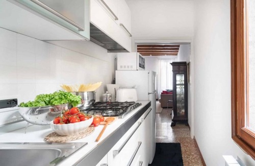 San Marco Apartment | PALAZZO SAN SAMUELE - elegant spacious first floor of palace in San Marco