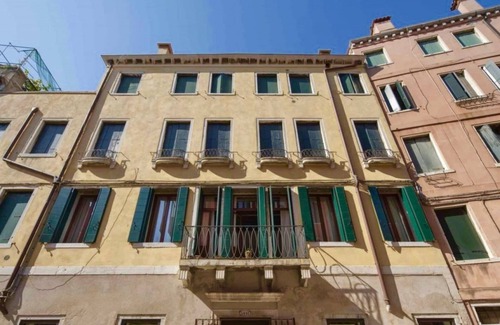 San Marco Apartment | PALAZZO SAN SAMUELE - elegant spacious first floor of palace in San Marco
