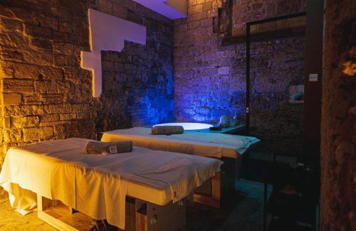 Monte di Pieta House | PALAZZO SANTAMARINA Luxury Suite & Spa