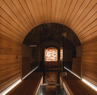 Monte di Pieta House | PALAZZO SANTAMARINA Luxury Suite & Spa