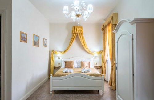 San Polo House | Palazzo Titti Rialto Suites