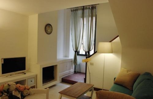 Trastevere Apartment | Palazzo Velli Suites