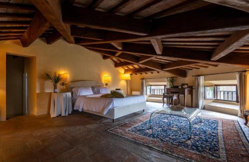 Montegridolfo Hotel | Palazzo Viviani - Castello di Montegridolfo