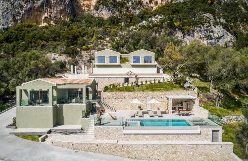 Lakones Villa | paleo villas