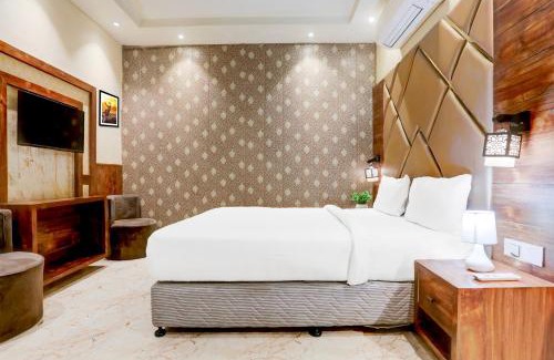 Patna Hotel | Palette Patliputra Colony Formerly The Aurum