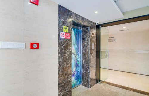 Palasia Hotel | Palette Sapphire Star Chappan Market