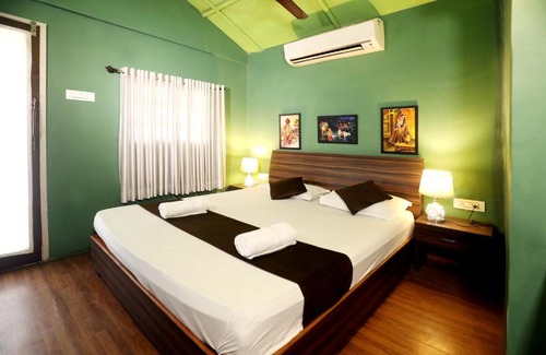 Mira Road East Hotel | Pali Village Resort
