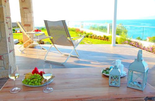 Kassandra Villa | Paliouri Sea Lounge by Luxlikehome