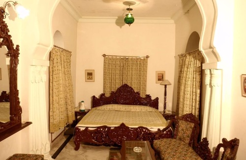 Kota Hotel | Palkiya Haveli - A Heritage Home