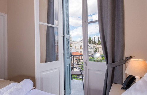 Plaka House | Palladian Home